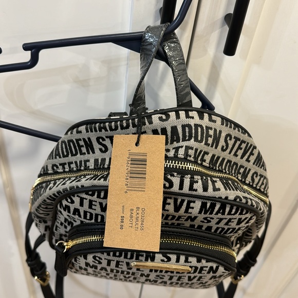 NWT-Steve Madden small backpack. - Picture 5 of 7